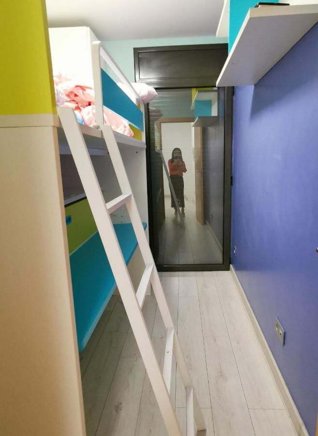 Apartament Duplex / Beach 3Min/ Bcn Center 10Min/Tren 2Min San Adrián de Besós Zewnętrze zdjęcie